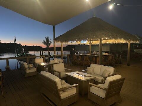 The Boathouse Bar & Grill, Ocean Springs